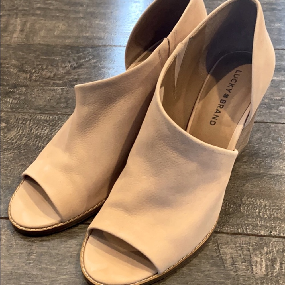 Lucky Brand leather wedges size 11